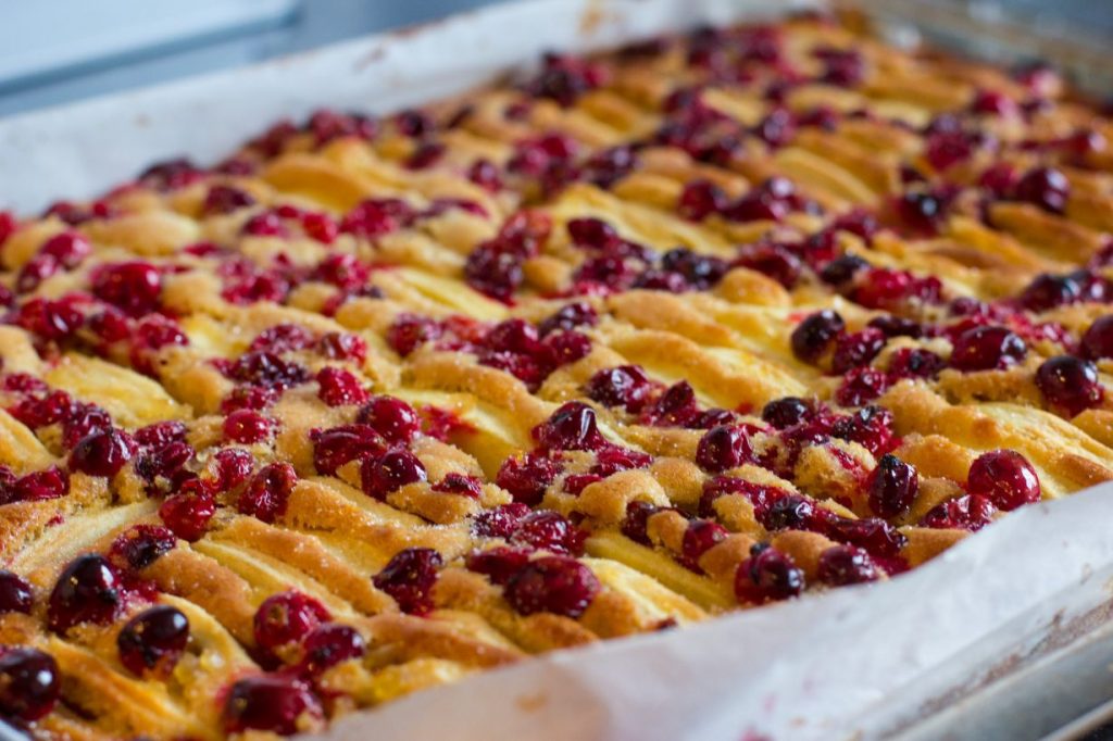 Cranberry plaatcake met appel