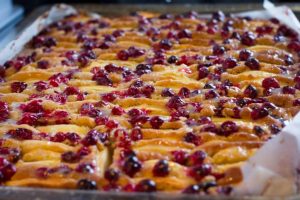 Plaatcake met appel en cranberry&#8217;s