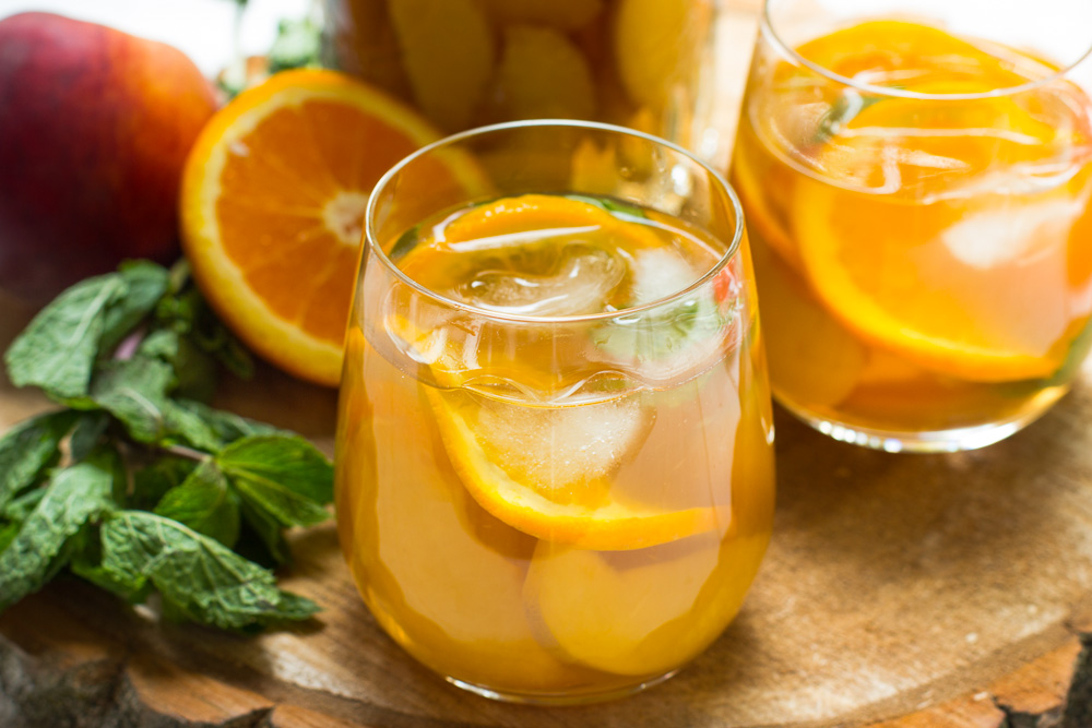 Homemade perzik sinaasappel ice tea