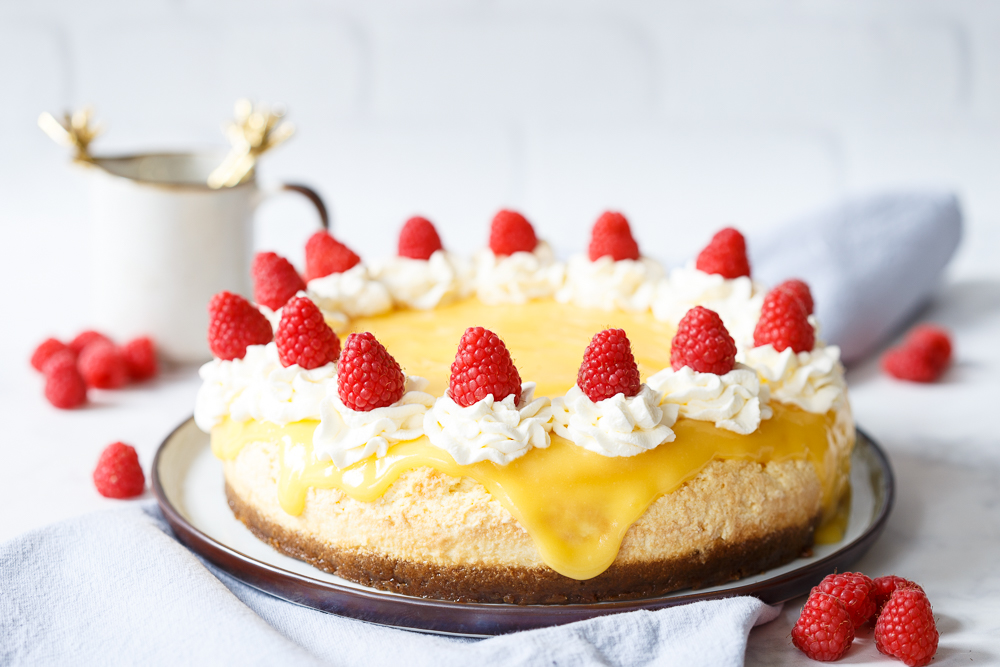 Lemon curd cheesecake