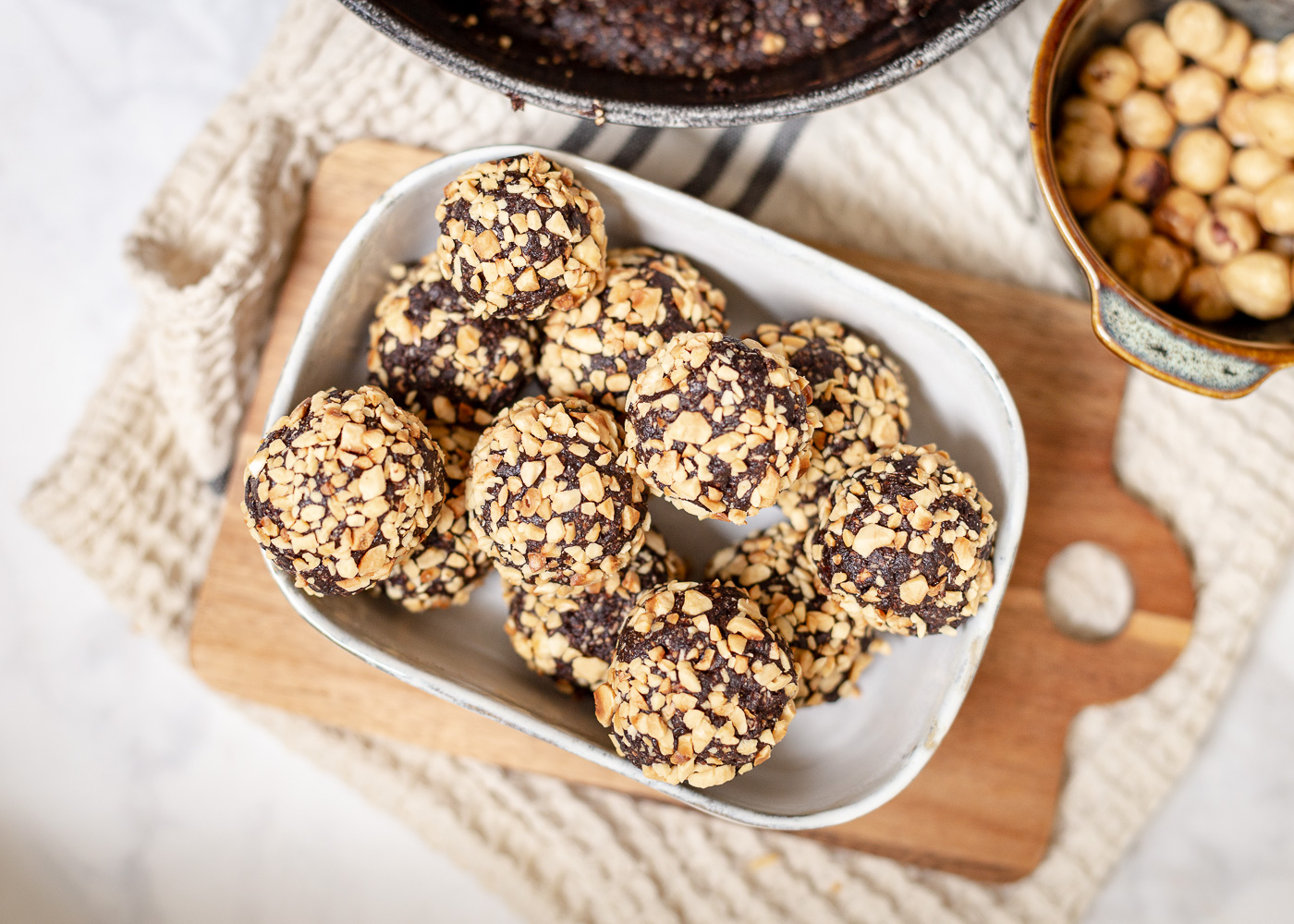 Chocolade dadelballetjes: gezonde ferrero rocher