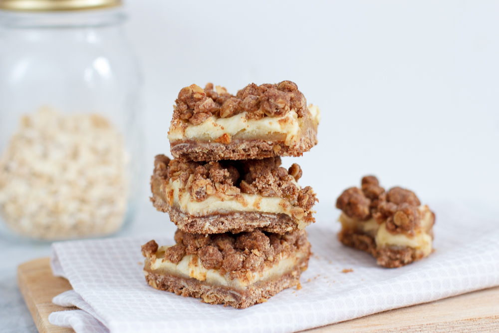 Appelplaatkoek met speculaas en amandelspijs