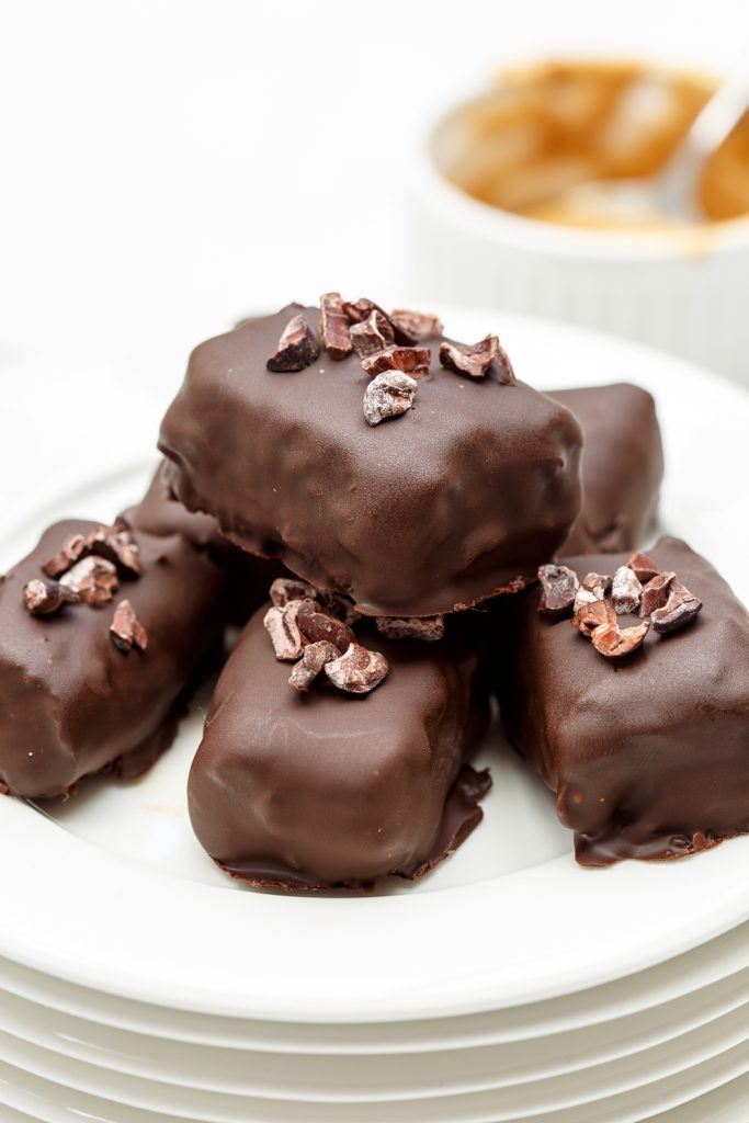 Cacao-dadelkaramel bonbons
