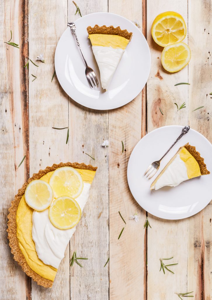 Creamy lemon & coconut pie
