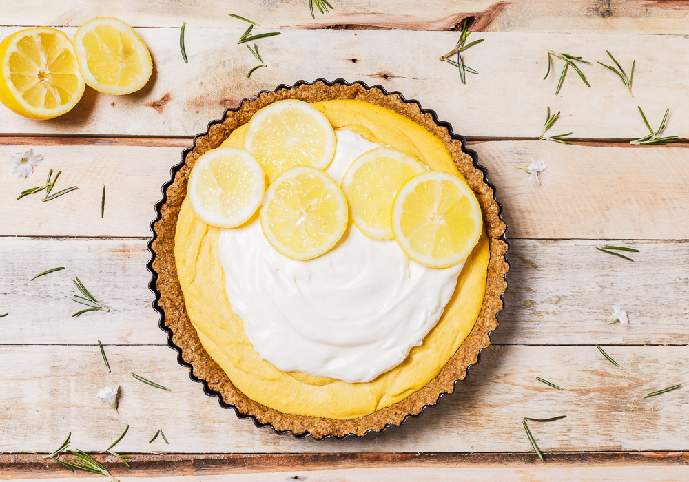 Creamy lemon & coconut pie