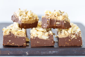 Pindakaas chocolade fudge (vegan!)