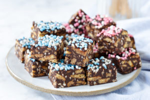 Kraamhapje: arretjescake met muisjes