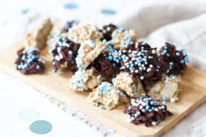 Kraamhapje: cornflake rotsjes met muisjes