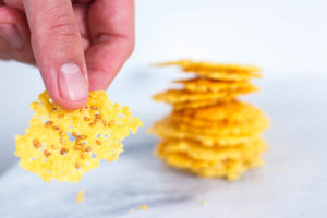 Knapperige kaaskoekjes