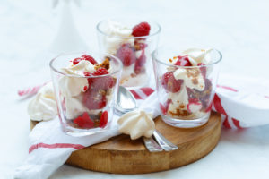 Frambozen eton mess