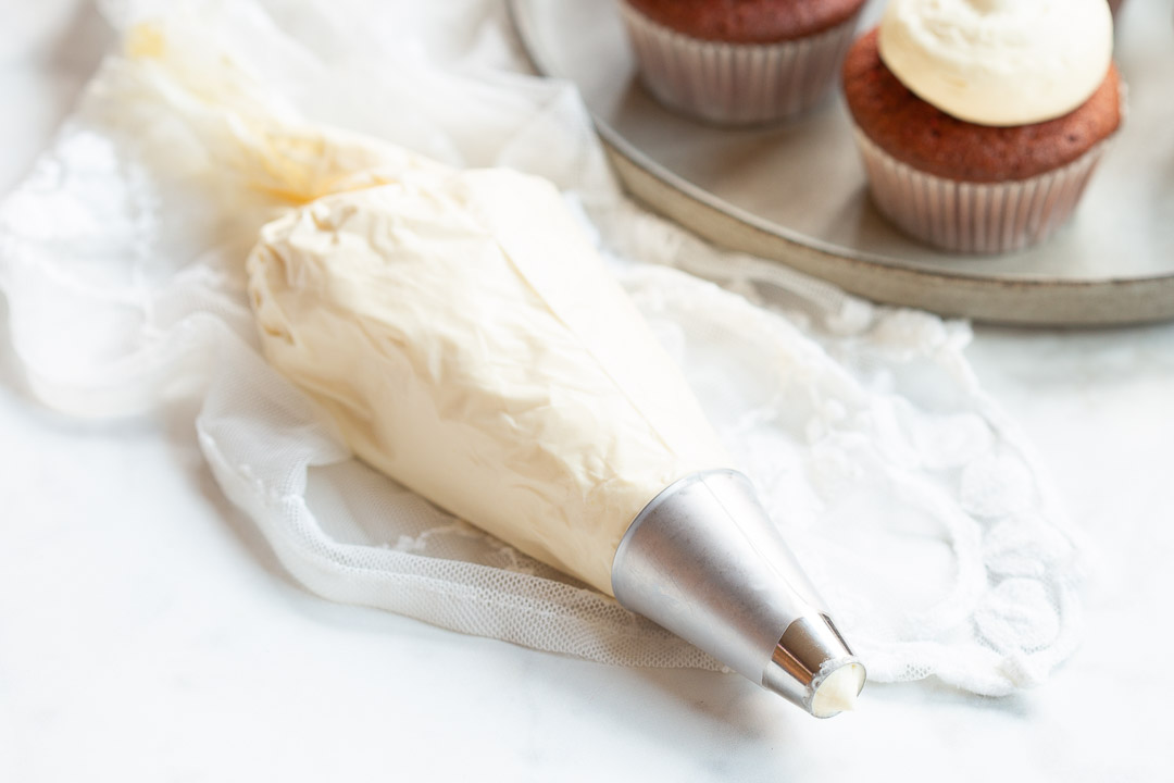 witte chocolade roomkaas frosting maken