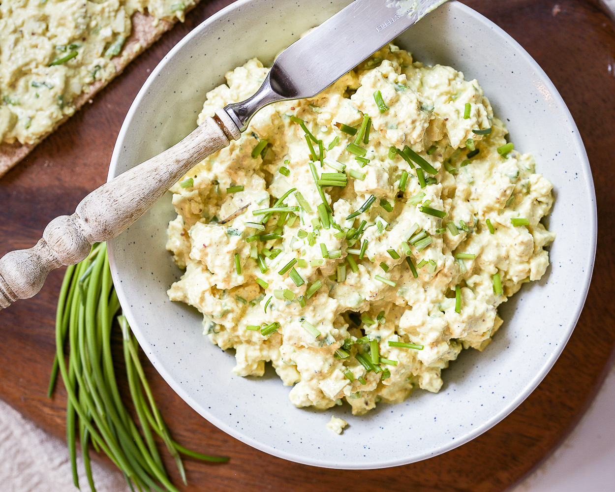 Makkelijke vegan eiersalade met tofu maken