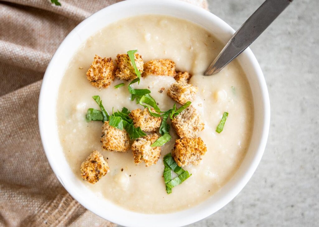 Knolselderij-pastinaaksoep